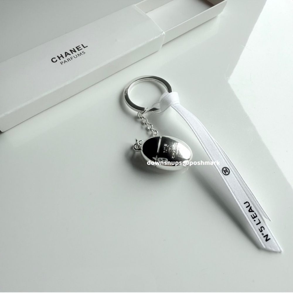 Chanel Silver Miniature No 5 L’eau Keychain Key Charm